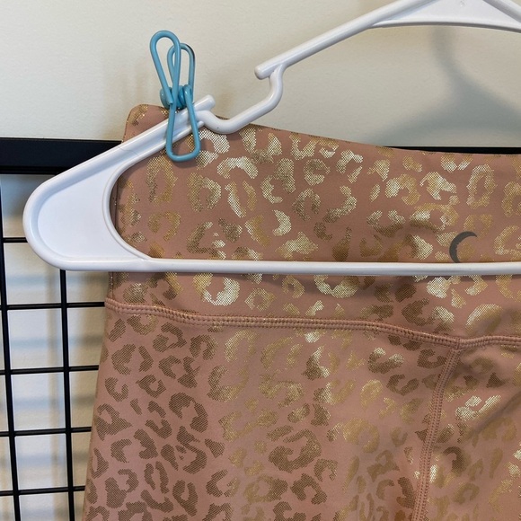 NWOT | Zyia women’s active leopard print leggings — size‎ 8/10 - Picture 5 of 5